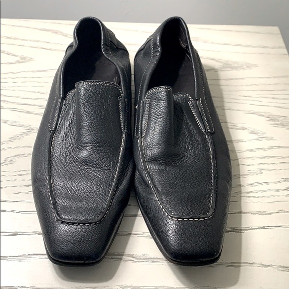 Donald J. Pliner Other - DONALD J PLINER Slip on Loafer
